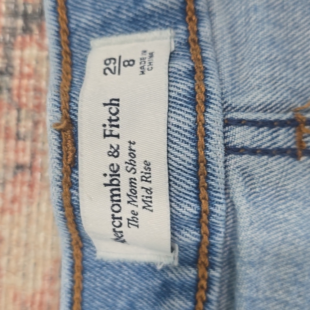 Abercrombie & Fitch Mid Rise Mom Short - Picture 2 of 3